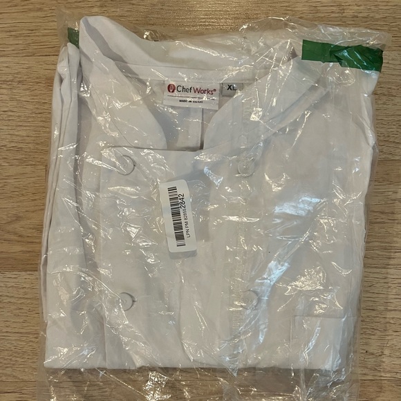 New ChefWorks Sustainable Le Mans Chef Jacket in White - Picture 5 of 6